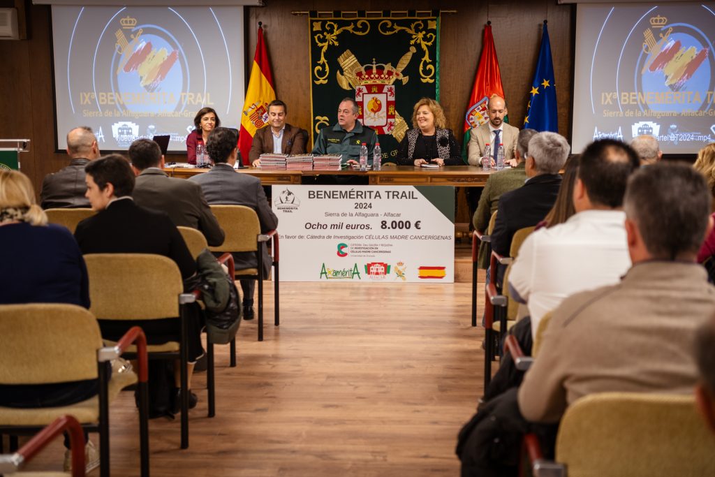 Entrega de cheque solidario.